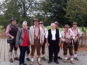 Ehrenschützenmeister Leo Sturm feiert 80ten